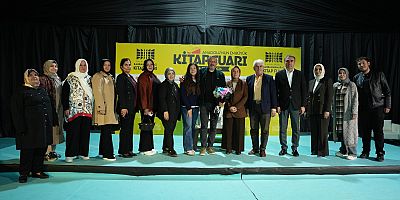 BÜYÜKŞEHİR’İN KİTAP FUARINDA SALİH ZENGİN’DEN ÇOCUKLARA KİTAP SEVGİSİ ÜZERİNE SÖYLEŞİ