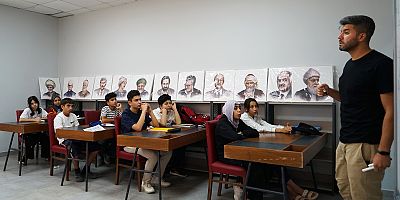 BÜYÜKŞEHİR’İN PUSULA MARAŞ GENÇLİK MERKEZİ, ÇOCUKLARIN YOLUNU AYDINLATIYOR