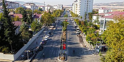 BÜYÜKŞEHİR KARTALKAYA CADDESİ’Nİ YENİLEDİ