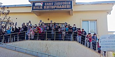 BÜYÜKŞEHİR KÜTÜPHANELERİNDEN MİNİKLERE KİTAP HEDİYESİ