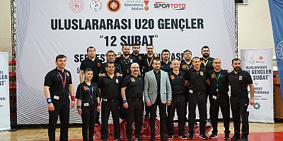 BÜYÜKŞEHİR ULUSLARARASI U20 SERBEST GÜREŞ TURNUVASI’NA EV SAHİPLİĞİ YAPTI