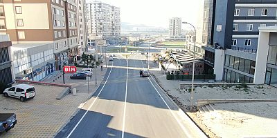 BÜYÜKŞEHİR ÜNİVERSİTE CADDESİ’Nİ  3 MİLYON TL’LİK YATIRIMLA YENİLEDİ