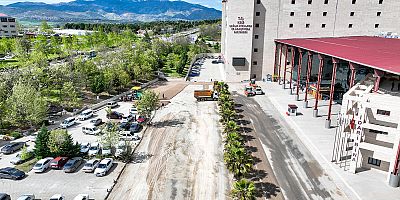 BÜYÜKŞEHİR, ÜNİVERSİTE HASTANESİNDE ULAŞIM VE OTOPARK SORUNUNU ÇÖZÜME KAVUŞTURUYOR
