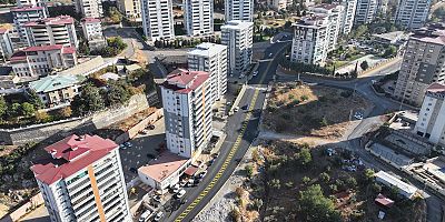 BÜYÜKŞEHİR, YAMAÇTEPE’NİN ANA ARTERİNİ YENİLEYEREK HİZMETE SUNDU