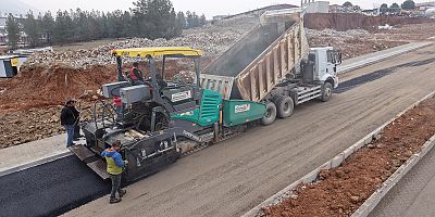 BÜYÜKŞEHİR, YENİ YURTLAR İÇİN YOL İNŞA EDİYOR