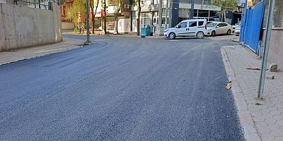 BÜYÜKŞEHİR, YOLLARI BİR BİR SICAK ASFALTLA BULUŞTURUYOR