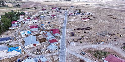  BÜYÜKŞEHİRDEN ELBİSTAN’A 6 BİN M² KİLİT PARKE DESTEĞİ