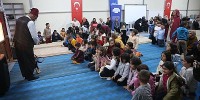 ÇOCUKLAR, GÖLGE OYUNU VE KUKLA GÖSTERİLERİYLE DOYASIYA EĞLENDİ