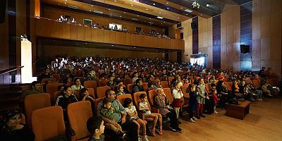 ÇOCUKLAR HAFTA SONU BÜYÜKŞEHİR’İN GÖSTERİSİNE KOŞTU