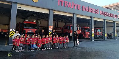 ÇOCUKLAR İTFAİYECİLİĞİ YERİNDE ÖĞRENDİ