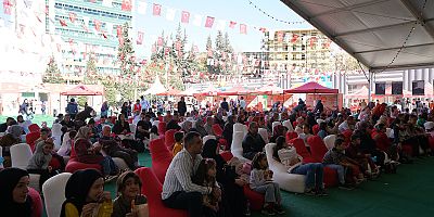 CUMHURİYET PANAYIRI’NDA TONGAR’DAN YOĞUN İLGİ GÖREN SÖYLEŞİ