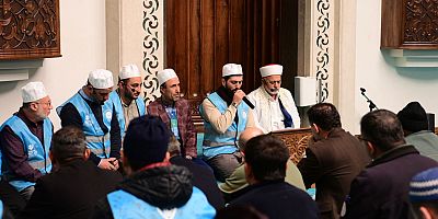DEPREMDE HAYATINI KAYBEDENLER İÇİN MEVLİT OKUNDU
