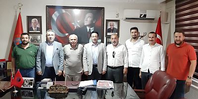 DEVA PARTİSİ İL BAŞKANI EMEKLİLER DERNEĞİNE ÜYE OLAN İLK SİYASİ PARTİ İL BAŞKANI OLDU
