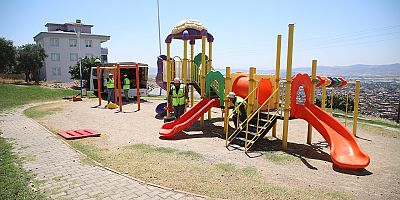 DULKADİROĞLU ARSLANBEY MAHALLESİ TEPE PARKI YENİLENDİ