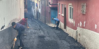 DULKADİROĞLU BELEDİYESİ DURAKLI MAHALLESİ’NDE ASFALT ÇALIŞMALARINI SÜRDÜRÜYOR