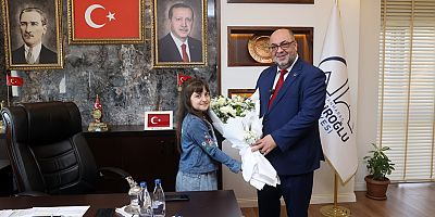 DULKADİROĞLU BELEDİYESİ'NDE BAŞKANLIK MAKAMI ECRİN NİSANUR AŞGAN’A EMANET EDİLDİ