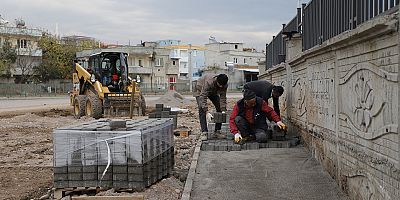 DULKADİROĞLU BELEDİYESİ’NDEN KİLİT PARKE ÇALIŞMASI
