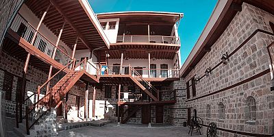 DULKADİROĞLU KAHRAMANMARAŞ TURİZMİNİN KALBİDİR           