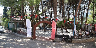 DULKADİROĞLU KÜMBET PARKI'NIN DEĞİŞİMİNİ TAMAMLADI