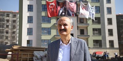 DULKADİROĞLU’NDA DEPREM KONUTLARI YÜKSELİYOR  