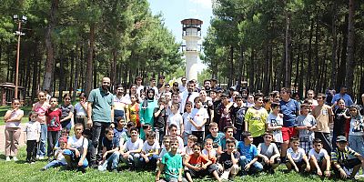 DULKADİROĞLU'NDA GENÇLER DEĞERLER EĞİTİMİ YAZ OKULU'NU COŞKUYLA TAMAMLADI