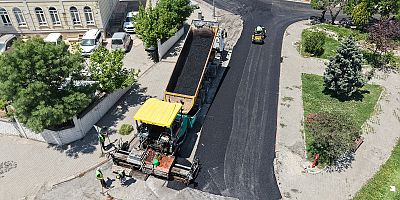 DULKADİROĞLU’NDA SOKAK SOKAK CADDE CADDE ASFALT ÇALIŞMASI BAŞLADI