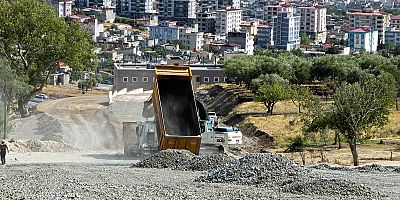 DULKADİROĞLU’NDA YENİ BULVAR İNŞA EDİLİYOR