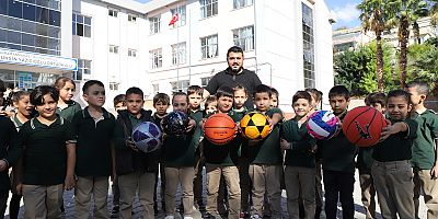 DULKADİROĞLU’NDAN, ATIK PİL TOPLAYAN ÖĞRENCİLERE HEDİYE