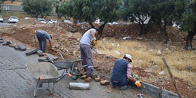 DULKADİROĞLU’NDAN BALLICA’DA KİLİT PARKE ÇALIŞMASI