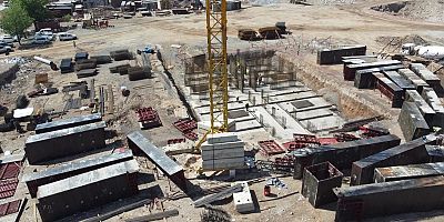 EBRAR SİTESİNDE YERİNDE DÖNÜŞÜM PROJESİ BAŞLADI