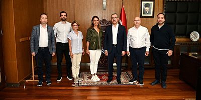Avrupa İmar ve Kalkınma Bankası (EBRD) Türkiye Direktör Vekili Şule Kılıç ve ekibini makamında ağırlayan Başkan Hayrettin Güngör