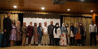 EDEBİYATIN BAŞKENTİNDE FARKLI KÜLTÜRLER ŞİİRLE BULUŞTU