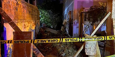 Kahramanmaraş’ın Elbistan ilçesinde garaj inşaatının çökmesi sonucu 2 kişi yaralandı.