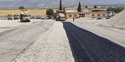 ELMALAR’IN ULAŞIMINI KISALTAN VE KONFORUNU ARTIRAN YOL HİZMETE ALINDI