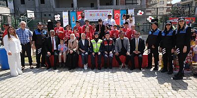 EN ANLAMLI 23 NİSAN ŞENLİĞİ, DOWN SENDROMLU ÖĞRENCİLERDEN