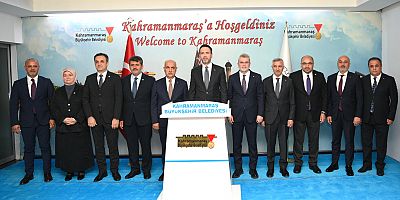 ENERJİ BAKANI BAYRAKTAR, KAHRAMANMARAŞ'TA BAŞKAN GÖRGEL'İ ZİYARET ETTİ