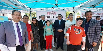 ENGELLİLER HAFTASI FARKINDALIK ETKİNLİKLERİNİN AÇILIŞI RENKLİ ANLARA SAHNE OLDU