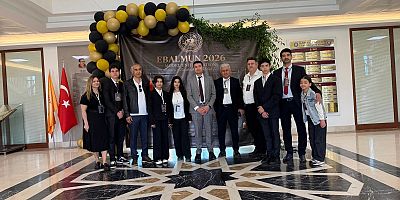 ERDEM BAYAZIT ANADOLU LİSESİ'NDEN KAHRAMANMARAŞ'TA BİR İLK: EBALMUN26 İLE GENÇLER DÜNYA SORUNLARINI MASAYA YATIRDI