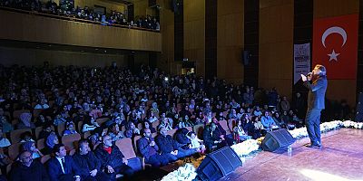 EŞREF ZİYA SÖYLEDİ, MÜZİKSEVERLER HEP BİR AĞIZDAN EŞLİK ETTİ