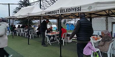 ETİMESGUT BELEDİYESİ’NDEN KAHRAMANMARAŞ'TA DEPREMZEDELERE İFTAR VE SAHUR İKRAMI