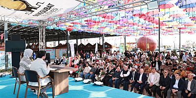 EXPO 2023 KİTAP FUARI, KÜLTÜR SÖYLEŞİLERİ VE İMZA GÜNLERİYLE DEVAM EDİYOR