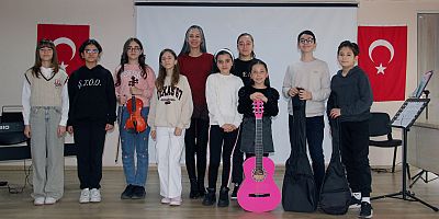 GELECEĞİN MÜZİSYENLERİNDEN  MİNİ KONSER