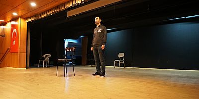 GENÇ YETENEKLER TİYATRAL HÜNERLERİNİ SERGİLİYOR