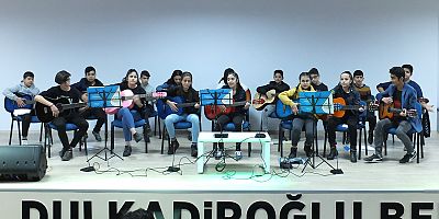  GENÇLERDEN DULKADİROĞLU GENÇLİK MERKEZİ KURSLARINA YOĞUN İLGİ