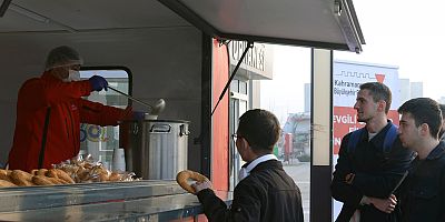 GENÇLERE SICAK ÇORBA, GÖNÜLLERE SICAK DOKUNUŞ