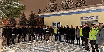 GÖKSUN BELEDİYE BAŞKANI SELİM CÜCE, KARLA MÜCADELE EKİPLERİNİ ZİYARET ETTİ