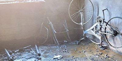 GÖKSUN’DA BACADAN ÇIKAN KIVILCIM EVİ YAKTI
