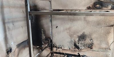 GÖKSUN’DA ELEKTRİK KONTAĞI EVİ YAKTI
