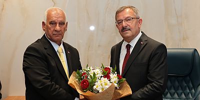 GÖKSUN İLÇEMİZİN YENİ BAŞKANI SELİM CÜCE GÖREVİ DEVRALDI
