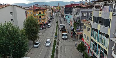 GÖKSUN’UN MERKEZ BULVARI BÜYÜKŞEHİR’LE GÜZELLEŞİYOR